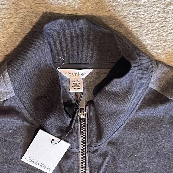 NWT Calvin Klein sweatshirt size XL - Picture 6 of 10